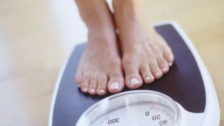 It is estimated that it is normal to lose 1-2 kg per month. 